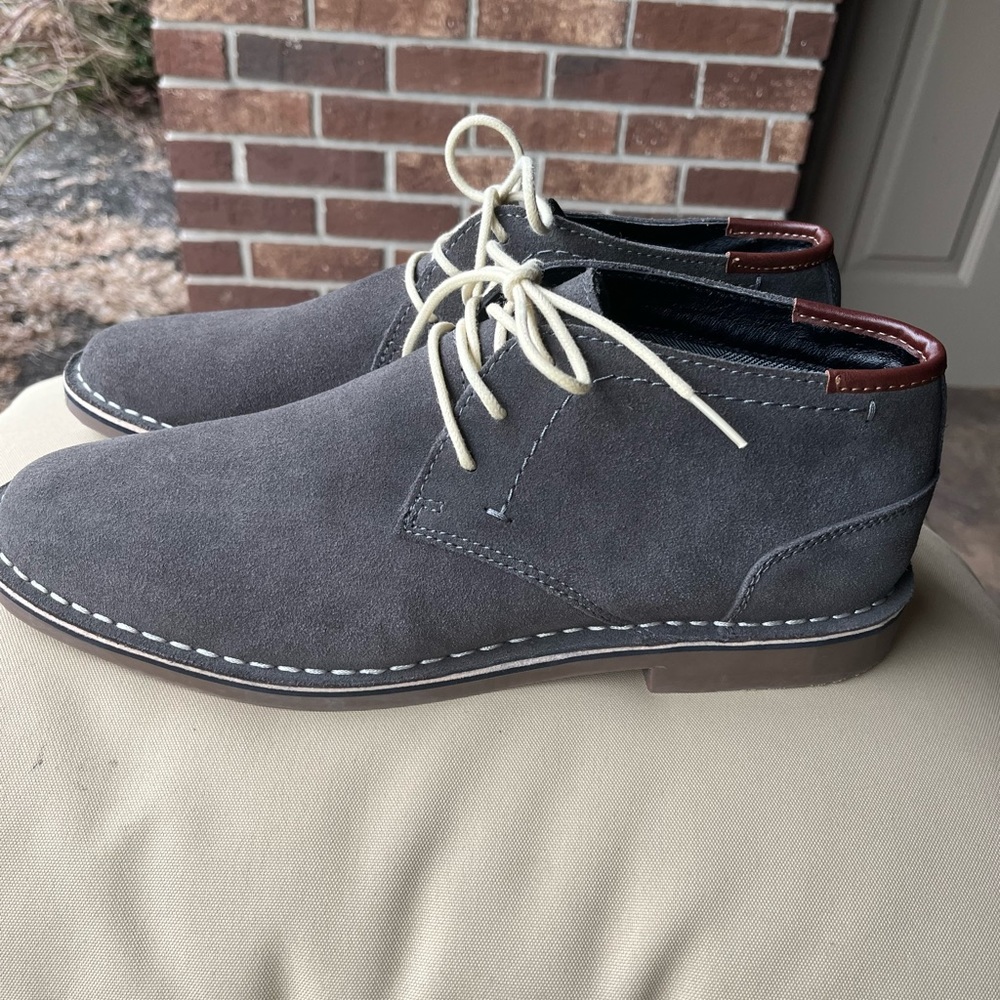 Mens Sz.11 Kenneth Cole Reaction - Desert Sun Chukka boot. Brand New. Never worn